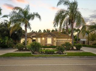 562 W Santos Ave, Ripon, CA 95366