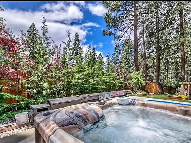 1062 Myron Dr — Photo 17