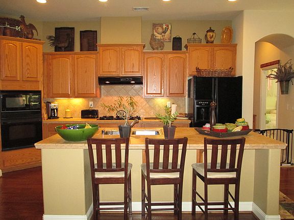 4th image of 9801 Toscano Dr