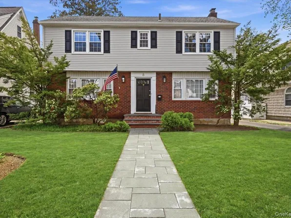 8 Bayberry Avenue, Garden City, NY 11530