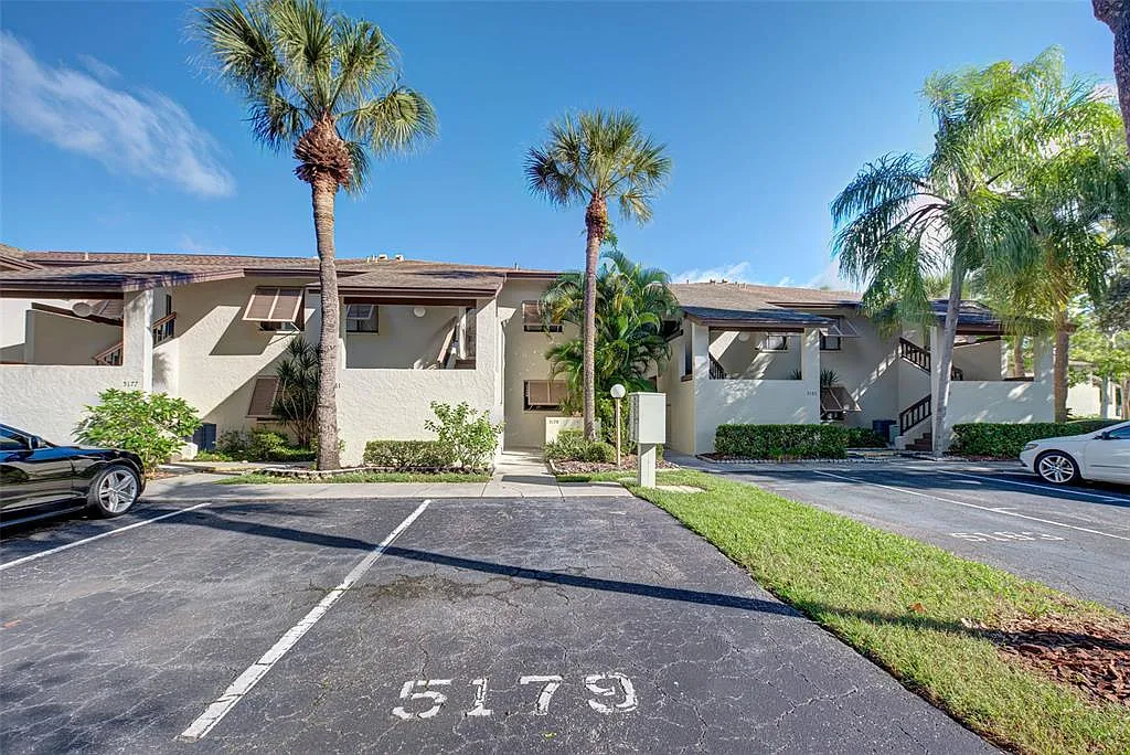 2 bed, 2.0 bath, 1145 sqft, $3,900 — Photo 1