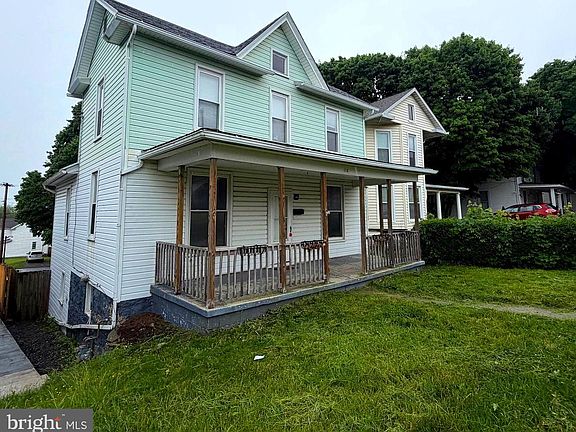 3rd image of 113 W Main St
