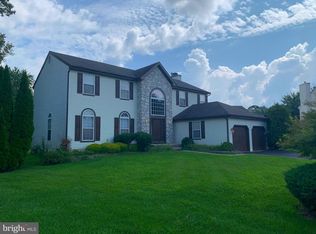 614 Ohara Ct, Williamstown, NJ 08094