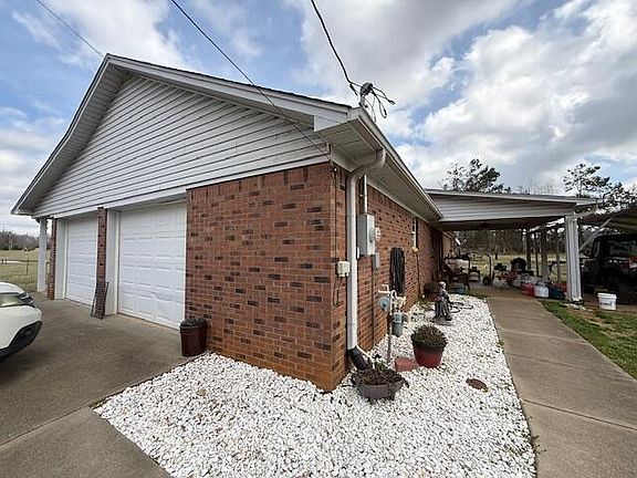 3rd image of 505 Spain Rd