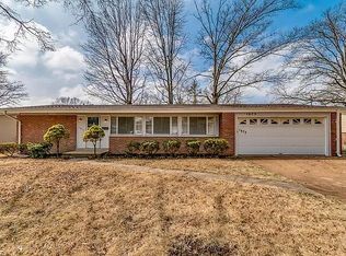 1675 Saddlespur Ln, Florissant, MO 63033