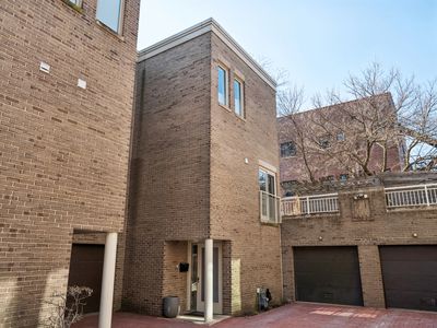 2206 N Lakewood Ave, Chicago, IL, 60614