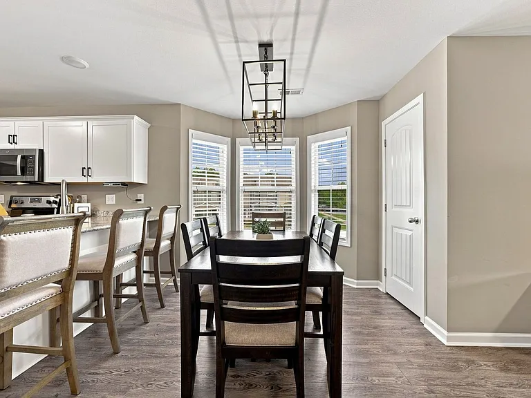 248 Alexander Blvd — Photo 10