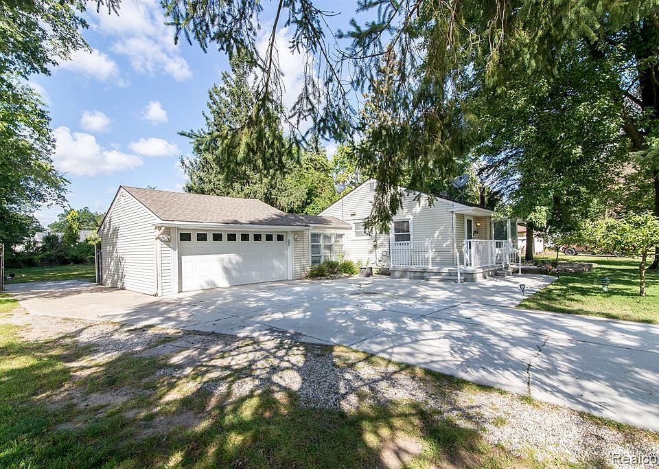 23175 Plum Hollow St, Southfield, MI 48033 MLS 20230080063 Zillow