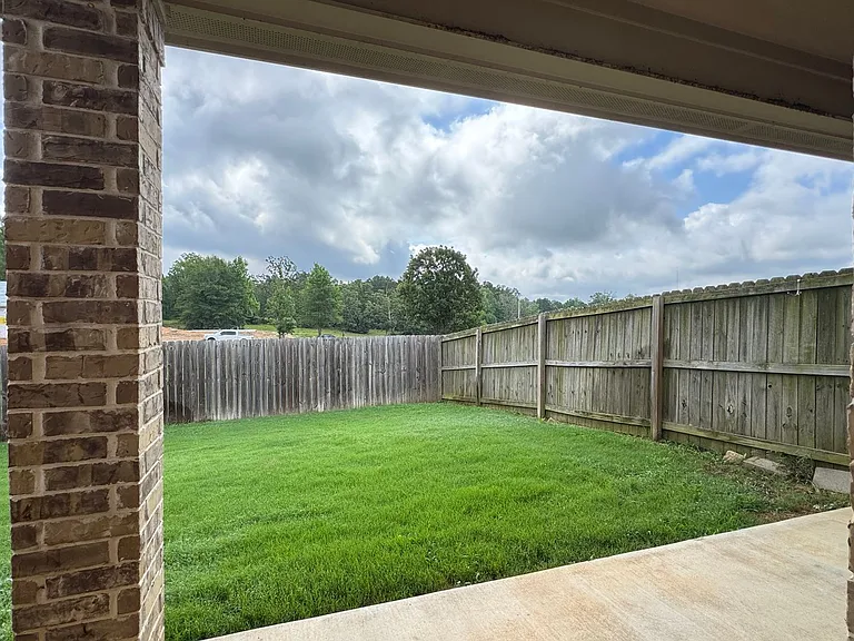 9100 Shadow Oak Dr — Photo 22