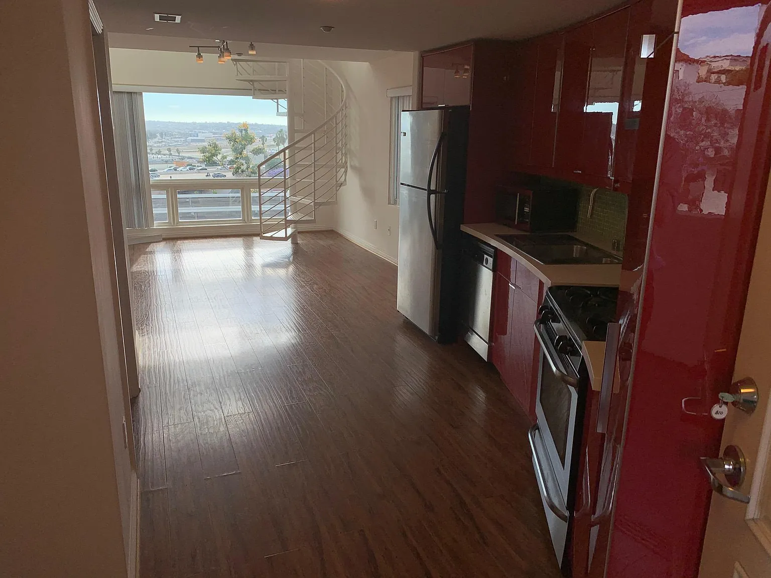 1 bed, 1.5 bath, 1000 sqft, $2,895 — Photo 3
