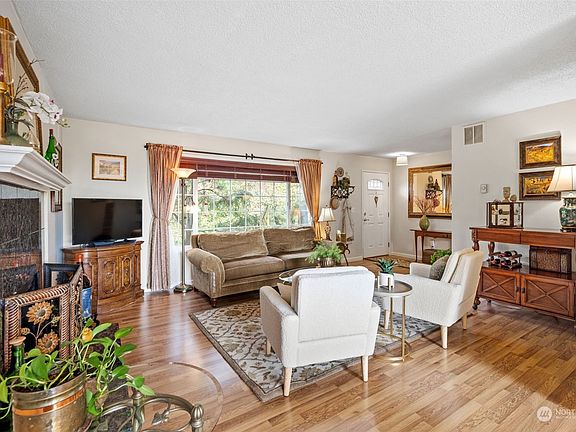 5th image of 130 Monticello Drive
