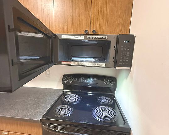 3rd image of 6350 Forward Ave APT 23