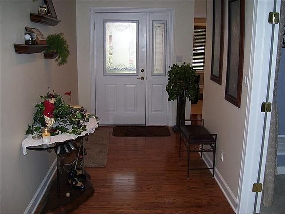 3rd image of 8224 Meadow Ln
