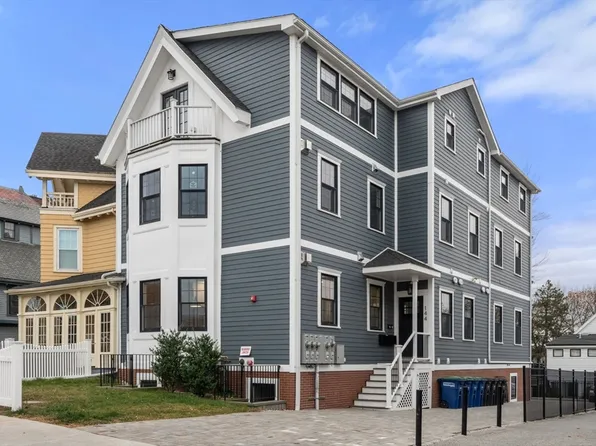 144 Highland Ave #1, Somerville, MA 02143
