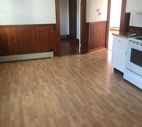 2nd image of 7 Sladen St