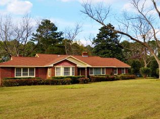 933 W Roanoke Drive Ext, Fitzgerald, GA 31750