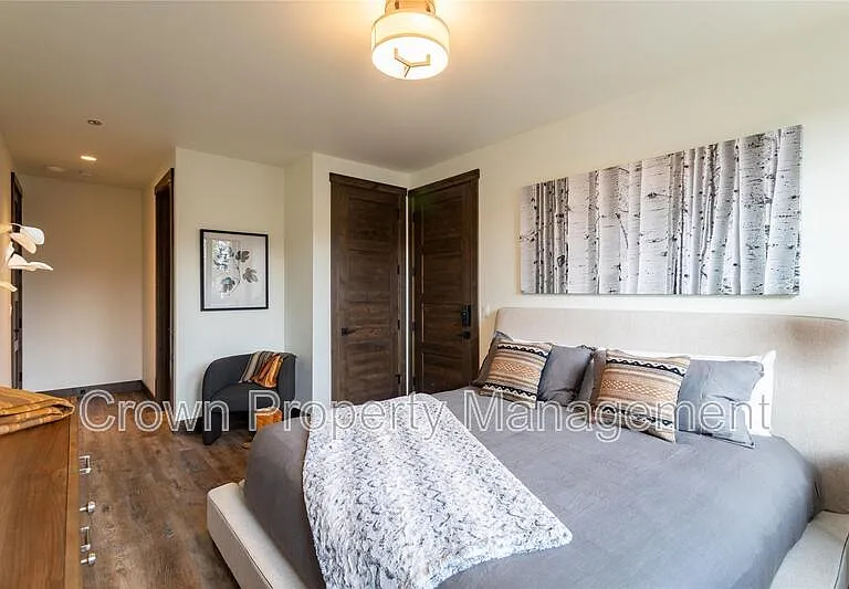 317 Akers Ln #G — Photo 34