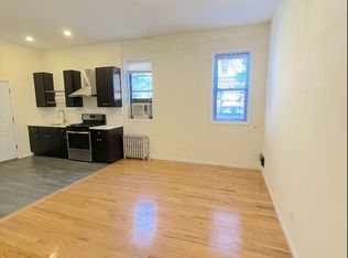 702 Fairview Ave #1C, Ridgewood, NY 11385