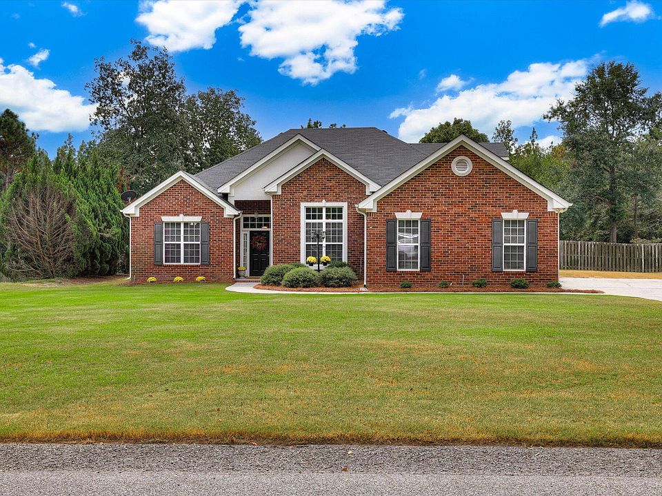 1st image of 729 Wythe Dr