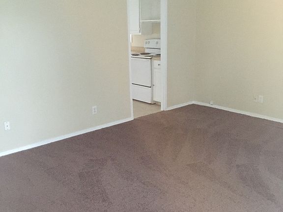 2nd image of 1018 Pleasant Dr