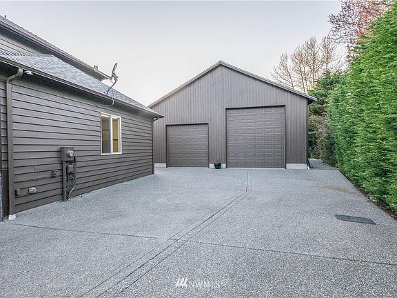 3rd image of 15313 241st St SE