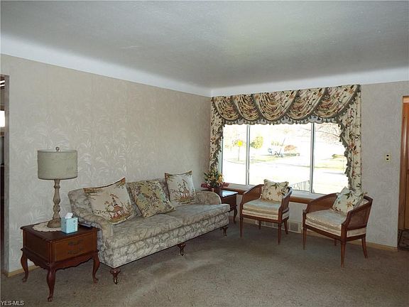 4th image of 1612 Mallard Dr