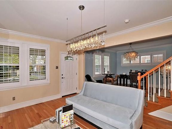 2nd image of 824 Brownell Ave