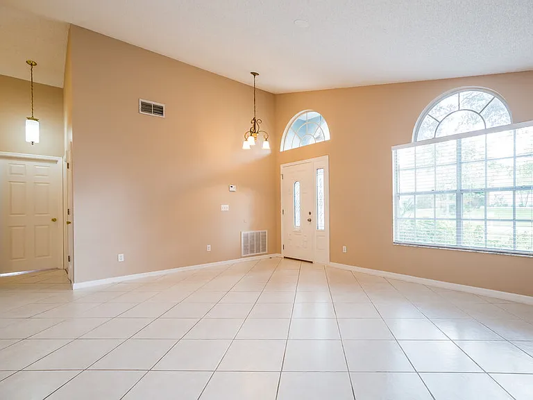 1254 Countrywind Dr — Photo 3