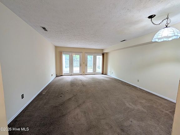 3rd image of 4140 Spirea Drive
