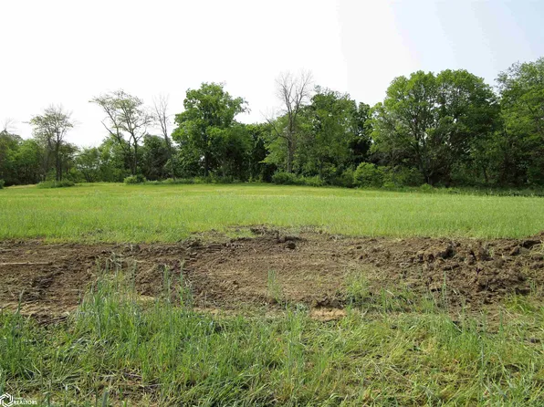 2517 Kenison Way, Iowa Falls, IA 50126