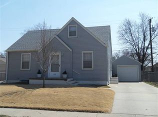 308 E 12th St, Hastings, NE 68901