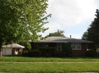 1404 W Graham St, Bloomington, IL 61701