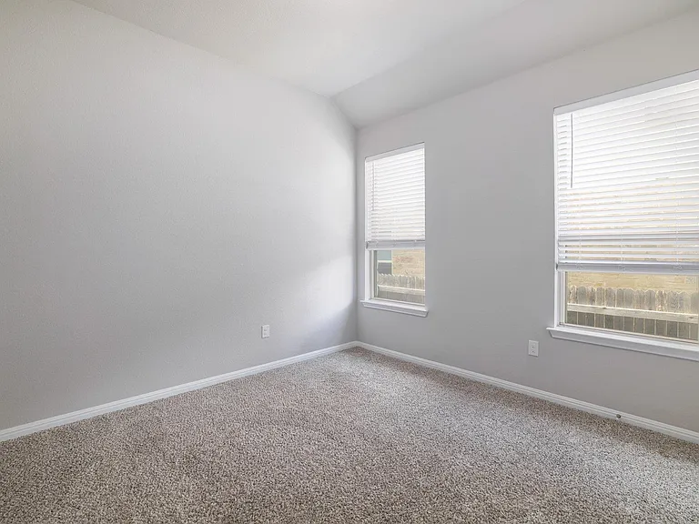 724 Kingston Pl — Photo 21