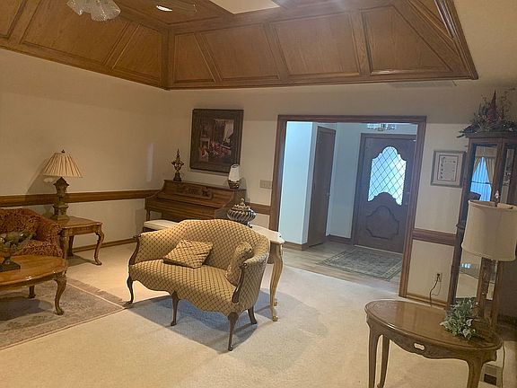 2nd image of 11817 Stonehedge Ln