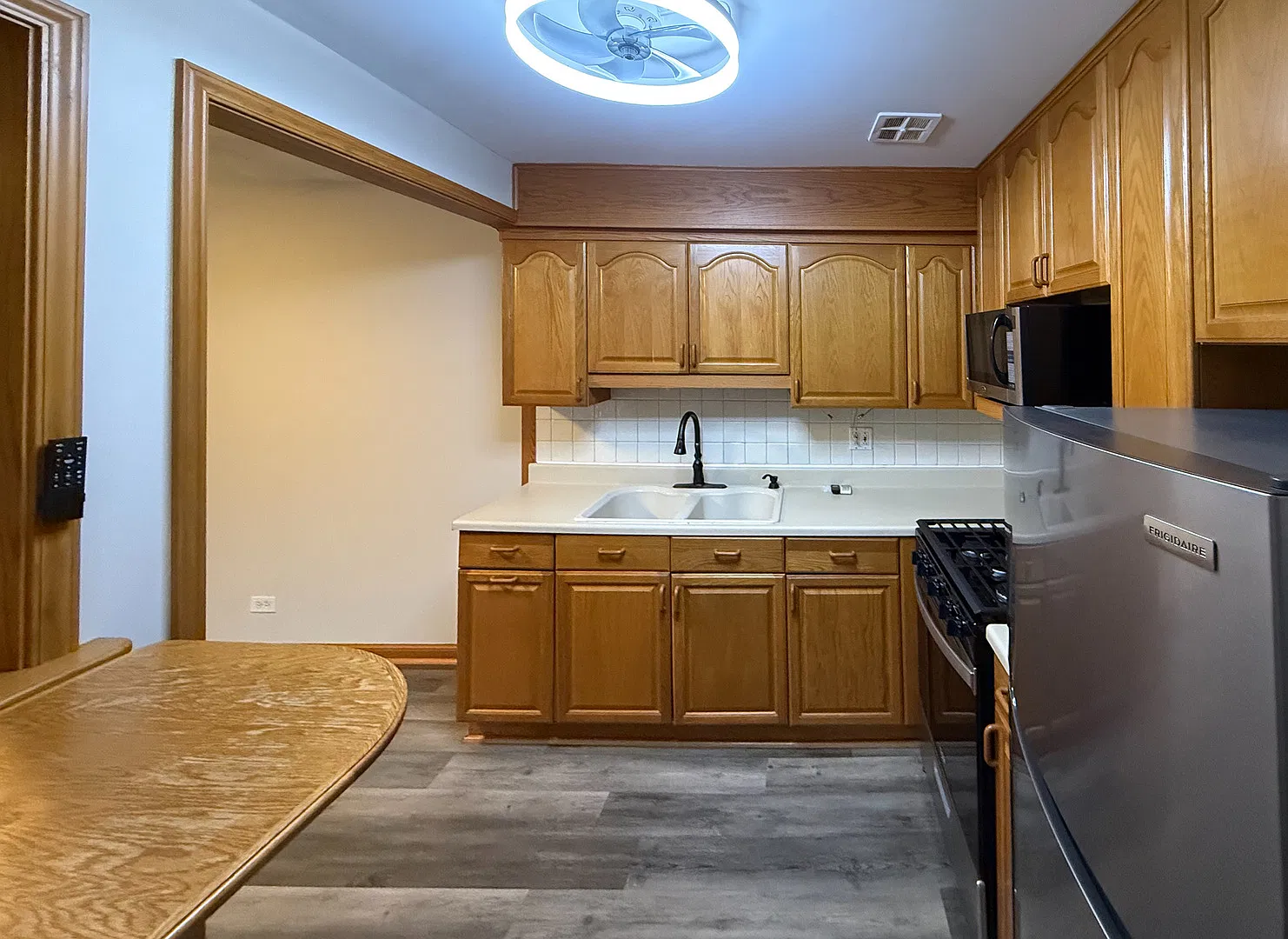 1 bed, 680 sqft, $1,575 — Photo 4