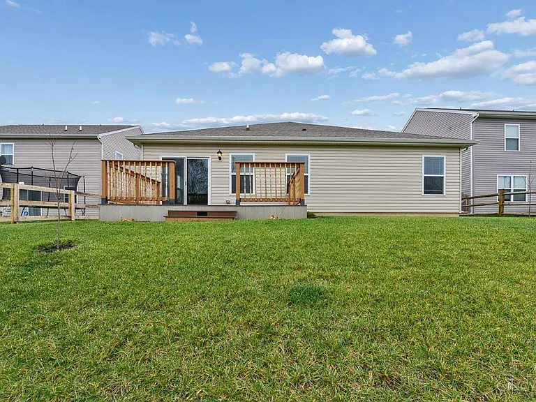 5001 Lakeview Dr — Photo 36
