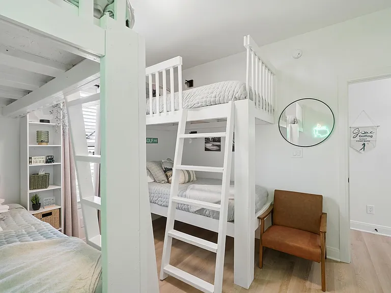3882 National Dr — Photo 17