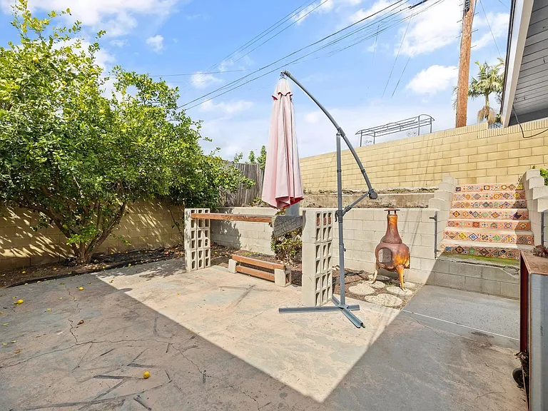 650 Mardina Way — Photo 23