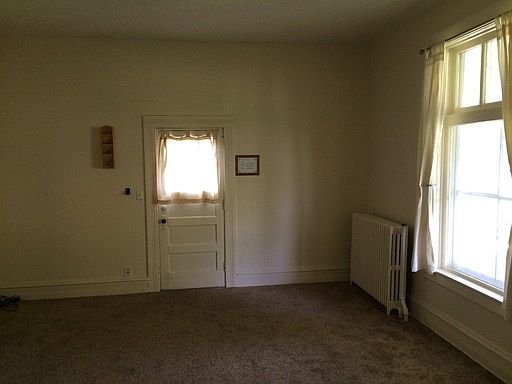 3rd image of 1009 Division St S APT 1