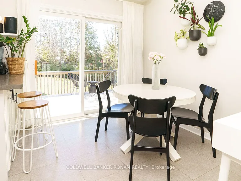 11 Pratt Rd — Photo 8