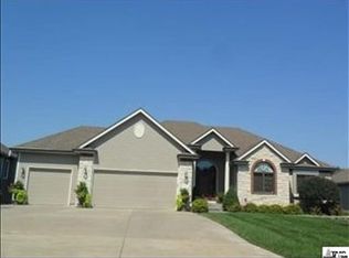 7504 SW Arthurs Rd, Topeka, KS 66610