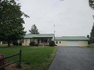 10062 Degen Ln, Baldwin, IL 62217