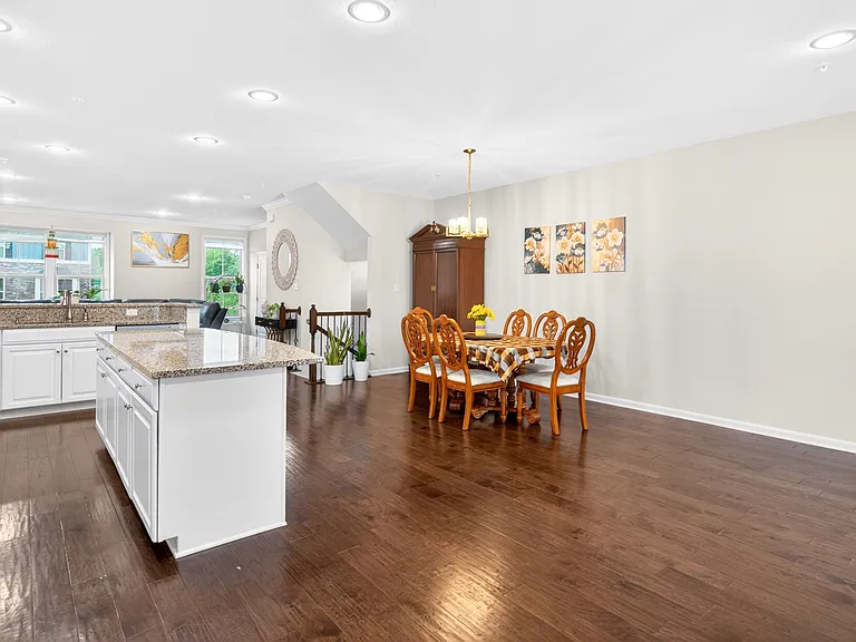 408 Fairmont Dr — Photo 18