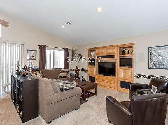 3rd image of 9616 Meridian Park Ave