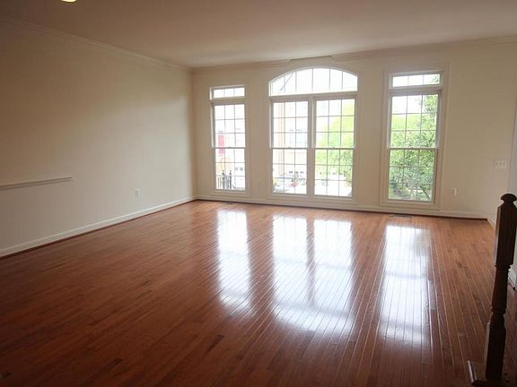 2nd image of 4555 Fair Valley Dr