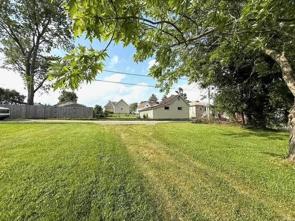 1807 16th St, Bedford, IN 47421