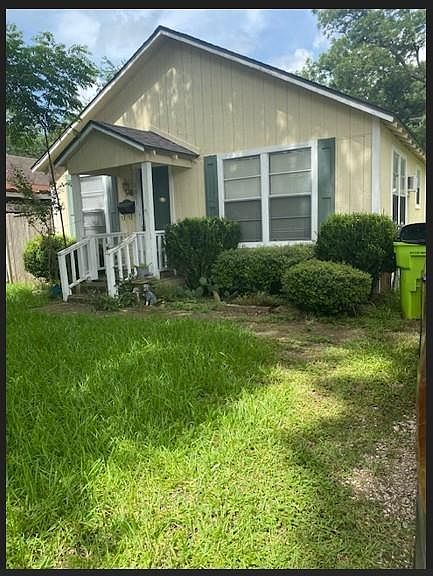 1st image of 1611 6th St
