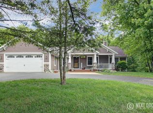 10893 Pine Valley Dr, Greenville, MI 48838