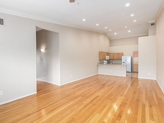 5th image of 2000 Jade Creek St Unit 202