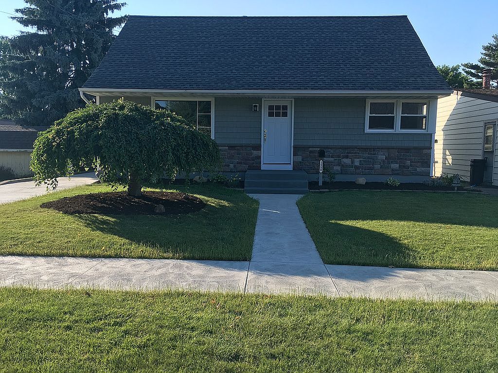 1950 W 36th St Erie Pa 16508 Zillow